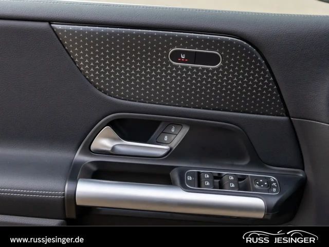 Mercedes-Benz B 180 Progressive Sedan