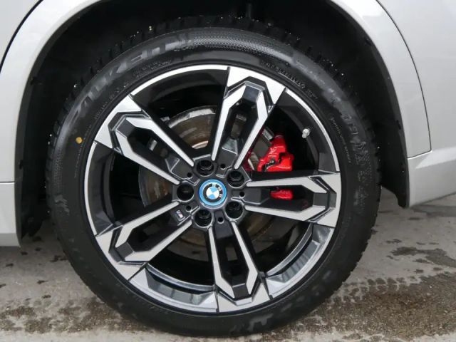 BMW iX1 xDrive30