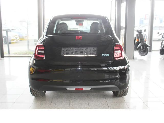Fiat 500e RED