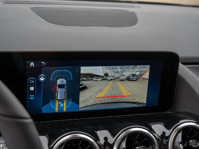 Mercedes-Benz B 180 Sedan