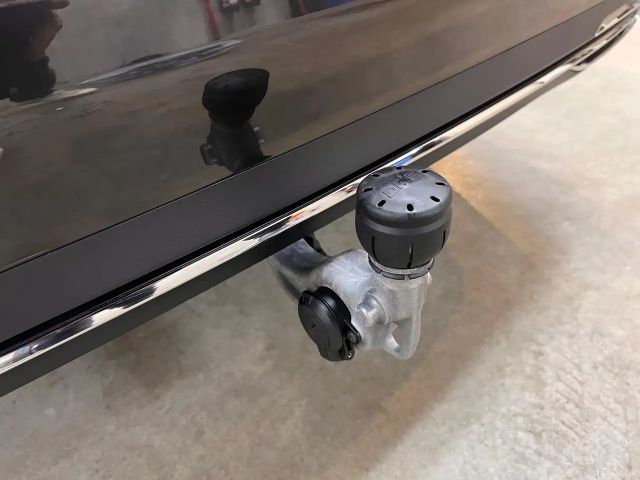 Mercedes-Benz E 300 E 300 e Estate