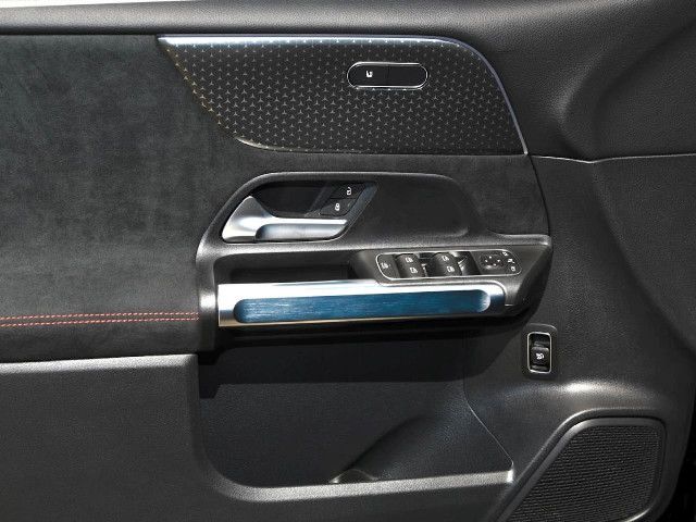 Mercedes-Benz GLB 200 GLB 200 d