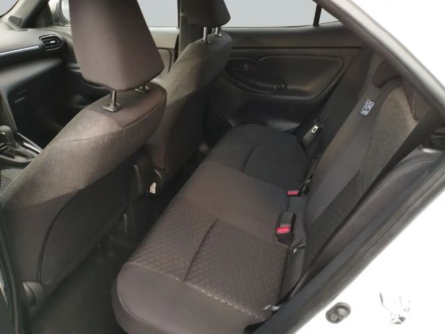 Toyota Yaris Cross 1,5l Teamplayer Navi LED Apple CarPlay Android Aut