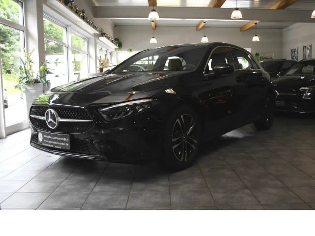 Mercedes-Benz A 180 A 180 d