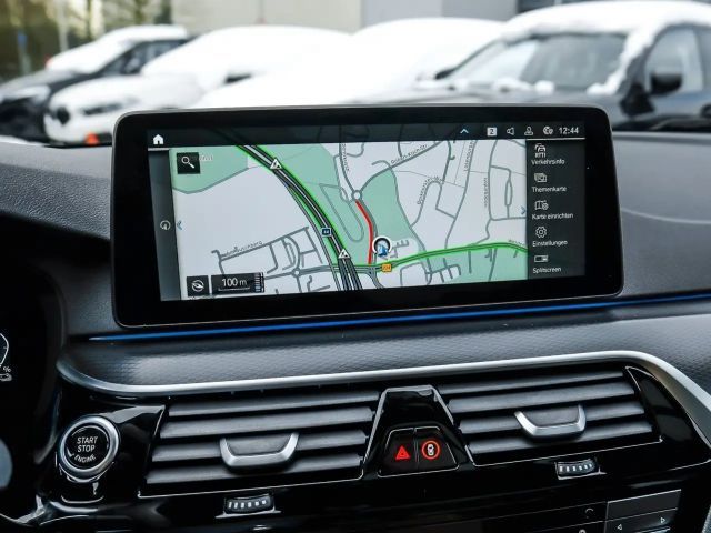 BMW 530 530e M-Sport Touring xDrive