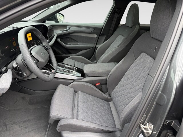 Audi A6 Avant Quattro S-Tronic