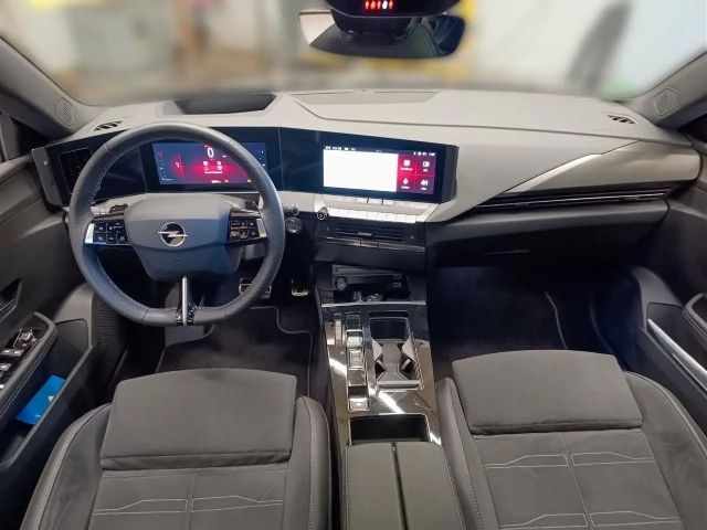 Opel Astra Sports Tourer Ultimate