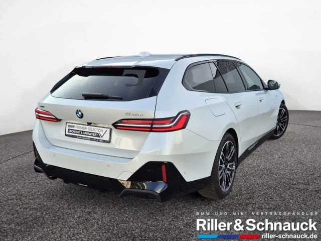 BMW 540 540d M-Sport Touring xDrive