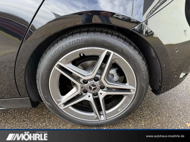 Mercedes-Benz A 180 AMG Line