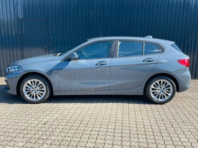 BMW 116 116i 5-deurs Sedan