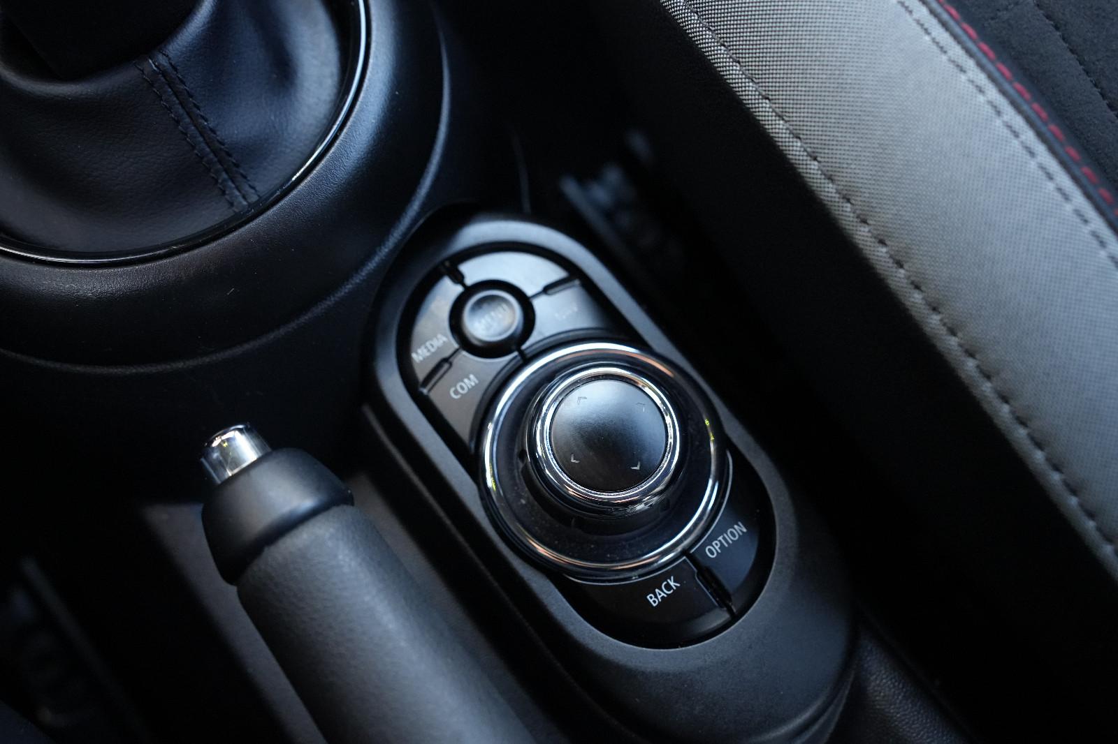 MINI Cooper John Cooper Works