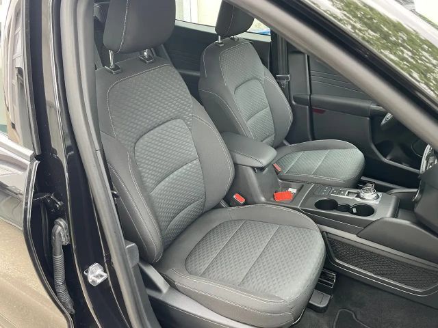 Ford Kuga Cool & Connect