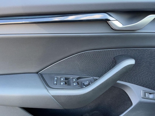 Skoda Octavia 2.0 TDI Combi Sportline iV