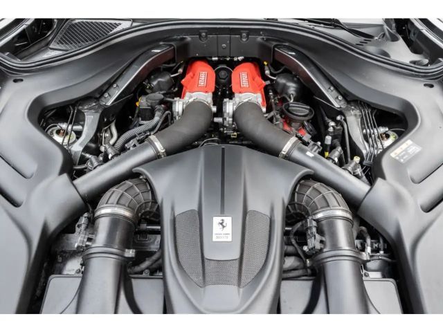 Ferrari Roma *MagneRide*JBL*Matrix-LED*360°*1.Hd.*CarPlay*