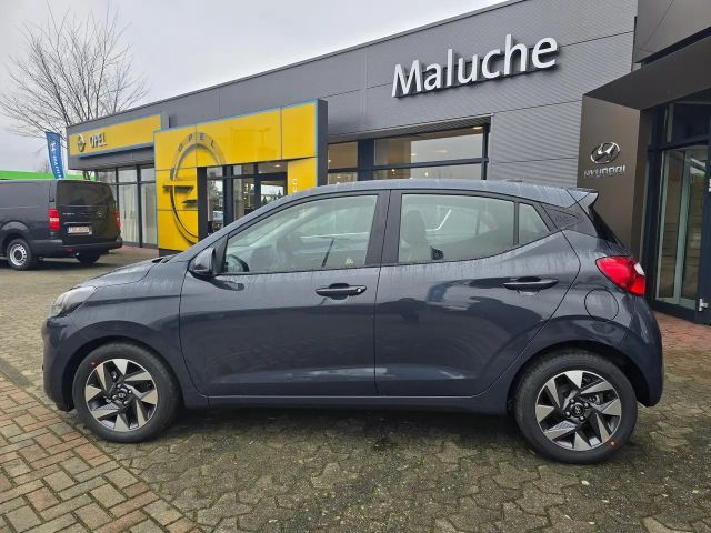 Hyundai i10 1.0 2WD Trend