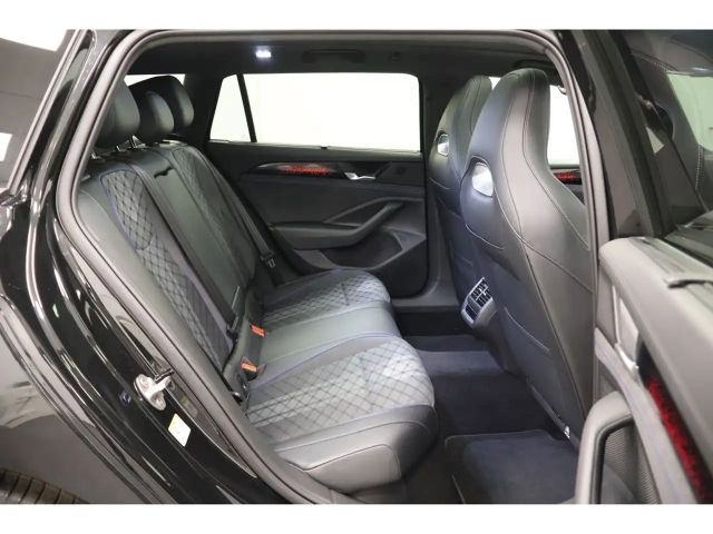 Volkswagen Passat 2.0 TDI R-Line Variant