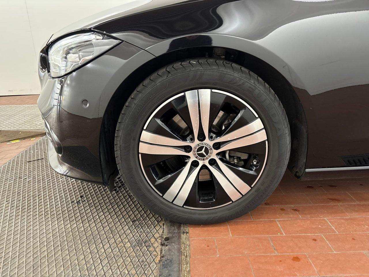 Mercedes-Benz C 200 AVANTGARDE C 200 d Estate