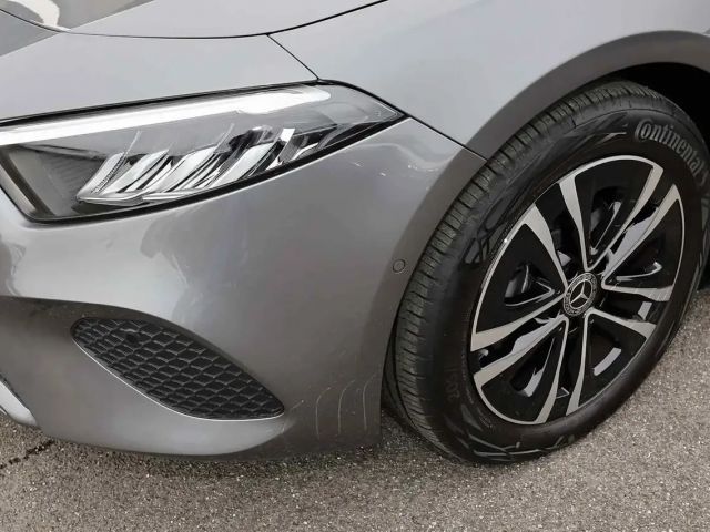 Mercedes-Benz A 180 Hatchback