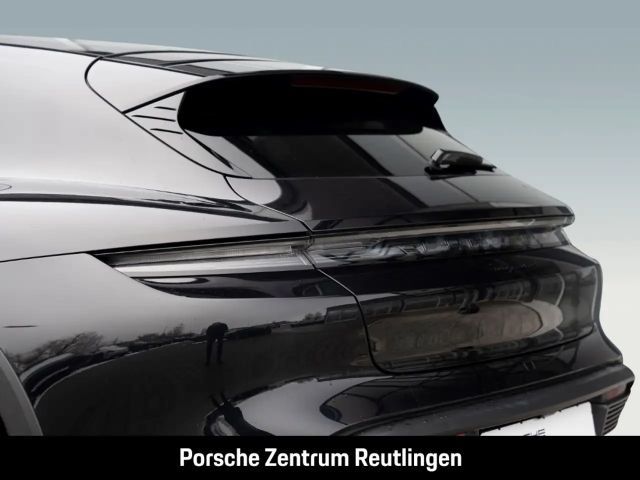Porsche Taycan 4 Cross Turismo