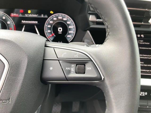 Audi A3 30 TFSI Sedan