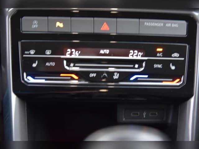 Volkswagen T-Cross TSI LED - Navi - RearView