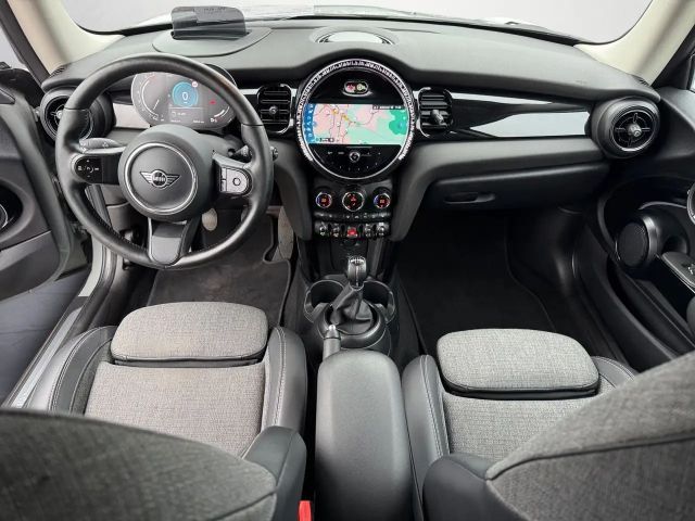 MINI Cooper Classic Trim Navi Sportsitze Rückfahrkame
