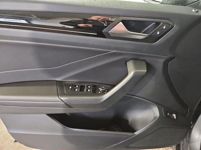 Volkswagen T-Roc 1.5 TSI DSG R-Line Style