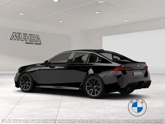 BMW M5 Sedan
