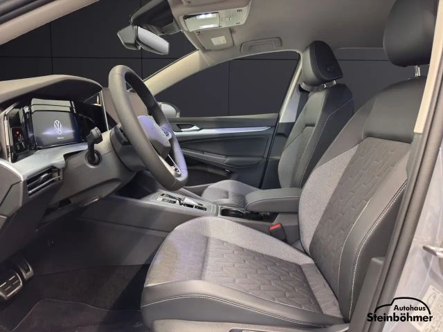 Volkswagen Golf 1.5 eTSI DSG Variant