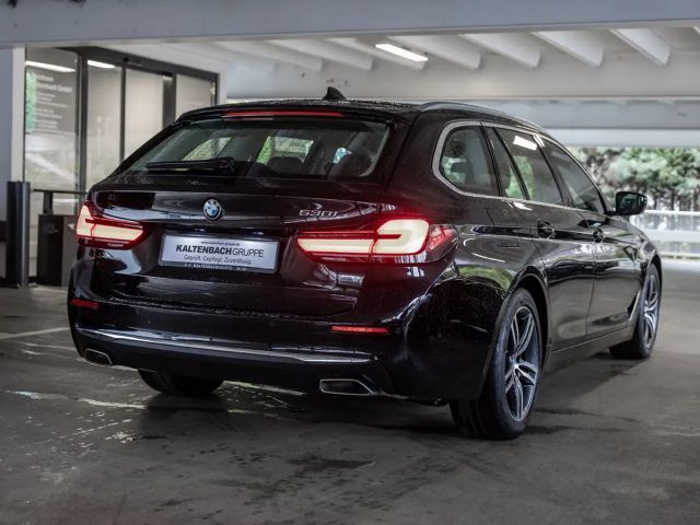 BMW 530 530i Luxury Line Touring