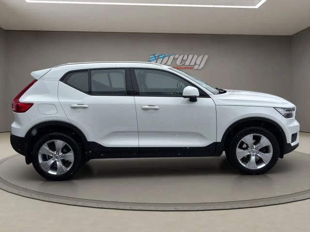 Volvo XC40 Momentum