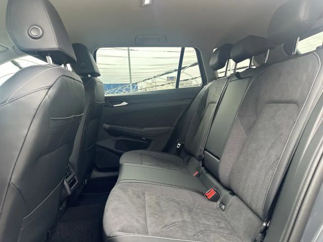 Volkswagen Golf Business DSG Variant