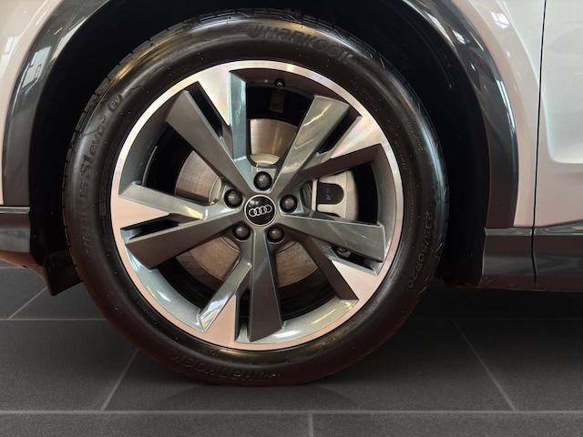 Audi Q4 e-tron SUV 45 e-tron Audi Q4 e-tron