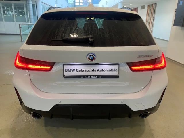 BMW 330 330e Touring