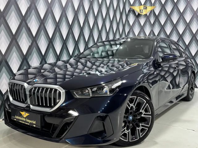 BMW 520 520d M-Sport Sedan xDrive