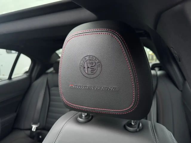 Alfa Romeo Giulia Q4