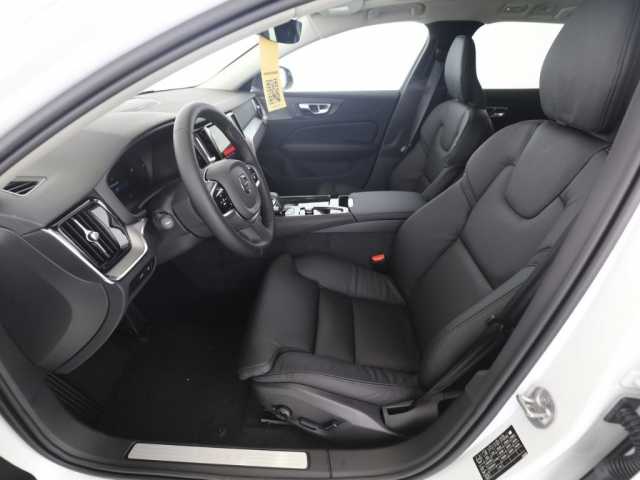 Volvo V60 AWD Dark Plus T6