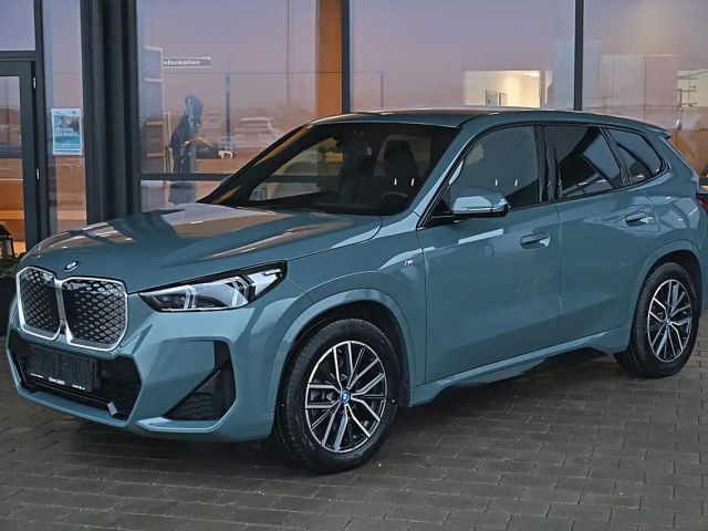 BMW iX1 xDrive30