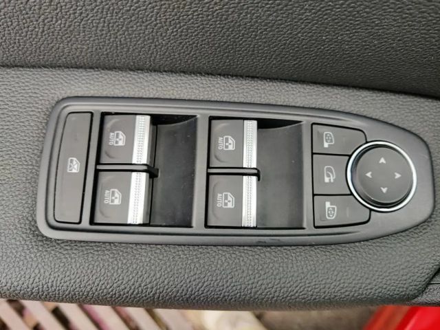 Renault Captur E-Tech Intens