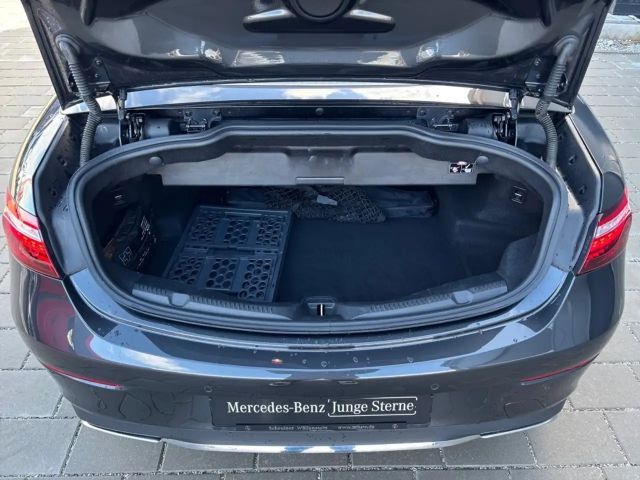 Mercedes-Benz E 300 AMG Line Cabriolet