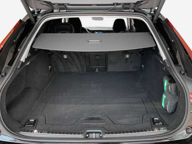 Volvo V90 Plus
