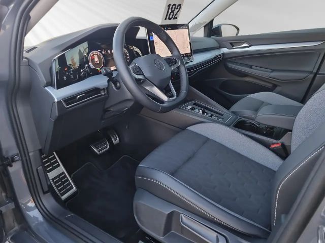 Volkswagen Golf 1.5 eTSI DSG Golf VIII