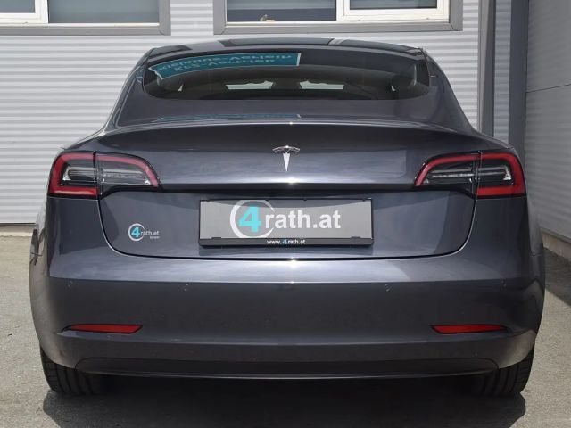 Tesla Model 3 AWD Long Range