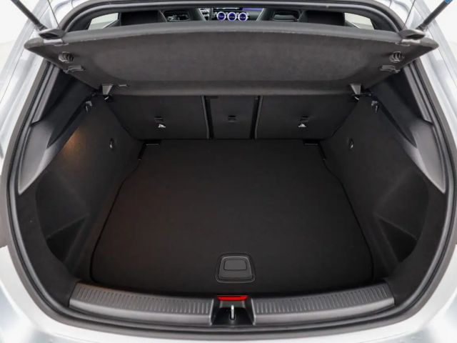 Mercedes-Benz A 200 A 200 d Hatchback