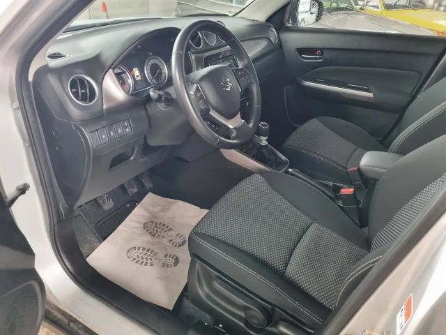 Suzuki Vitara GLX Hybrid Shine