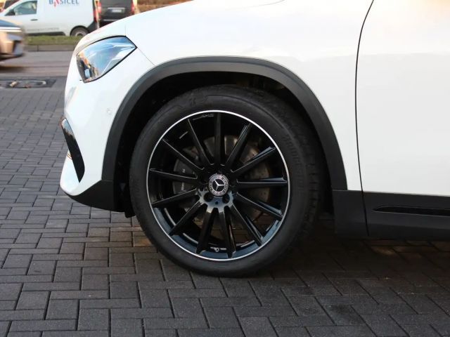 Mercedes-Benz GLA 250 4MATIC AMG Line
