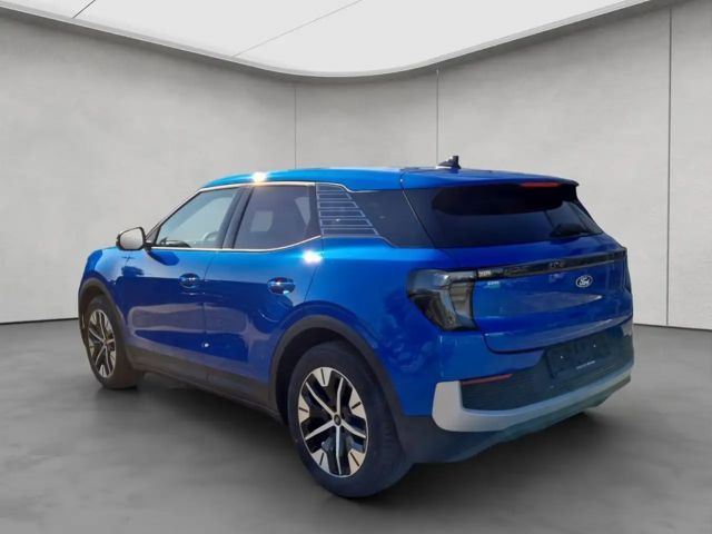 Ford Explorer Extended range RWD