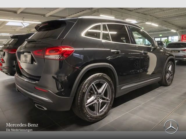 Mercedes-Benz GLA 200 4MATIC AMG Line
