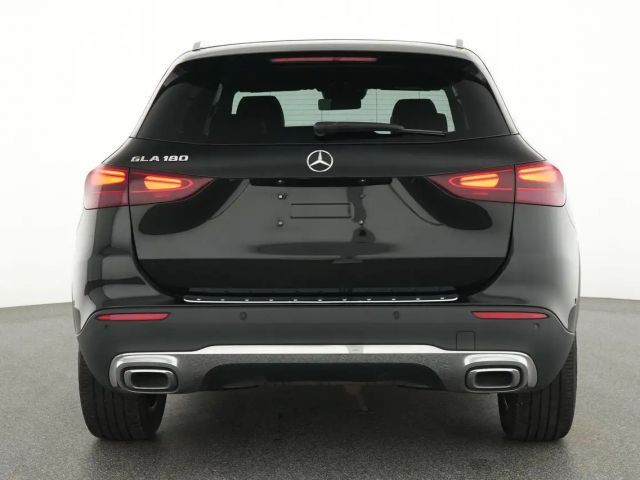 Mercedes-Benz GLA 180 Progressive