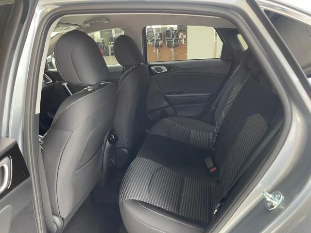 Kia Ceed 1.5T 48V DCT 140 ULTIMATE STY